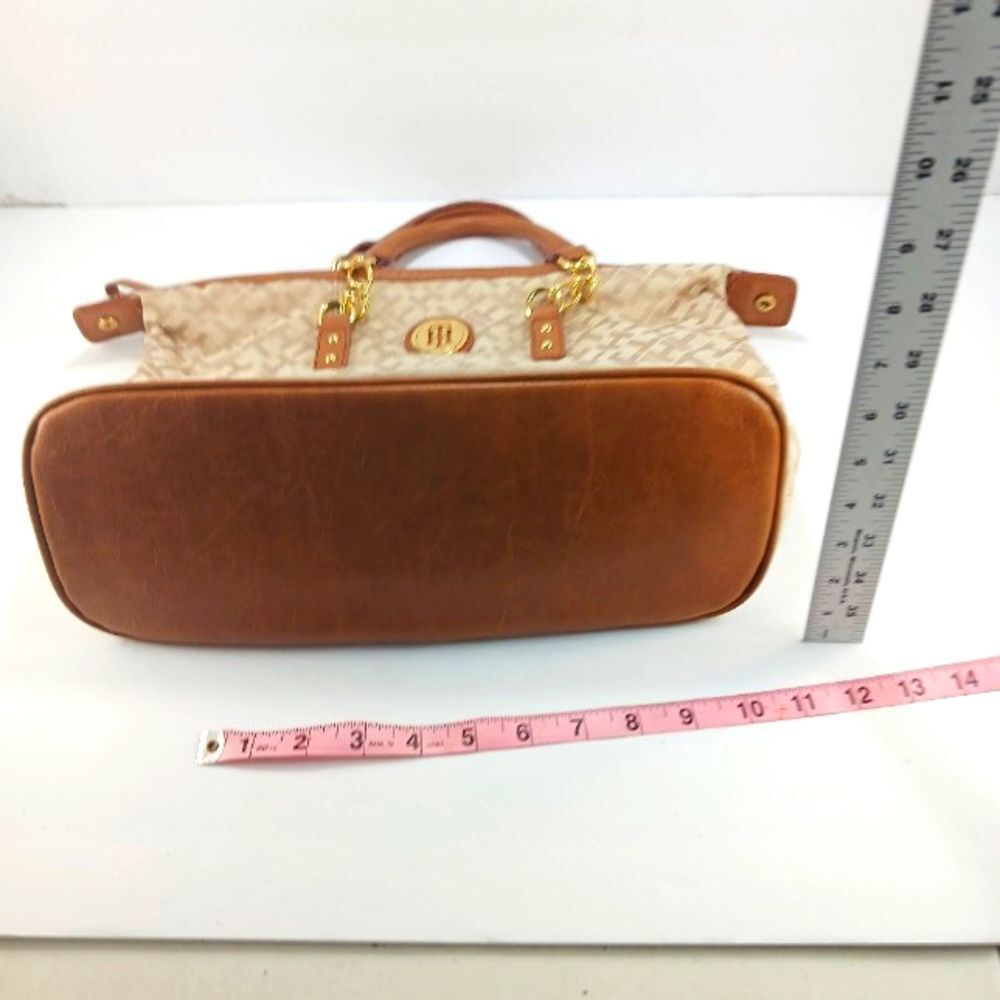 Tommy Hilfiger Beige Signature Logo Handbag Purse Satchel Top Canvas Exterior... - Picture 13 of 16